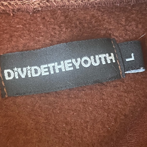 Divide the youth brown full zip - Picture 2 of 2